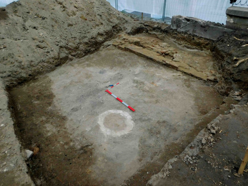 Fig. 5. Chiupul identificat în timpul cercetărilor arheologice de la Biserica „Sfântul Dumitru-Poştă” 2021.